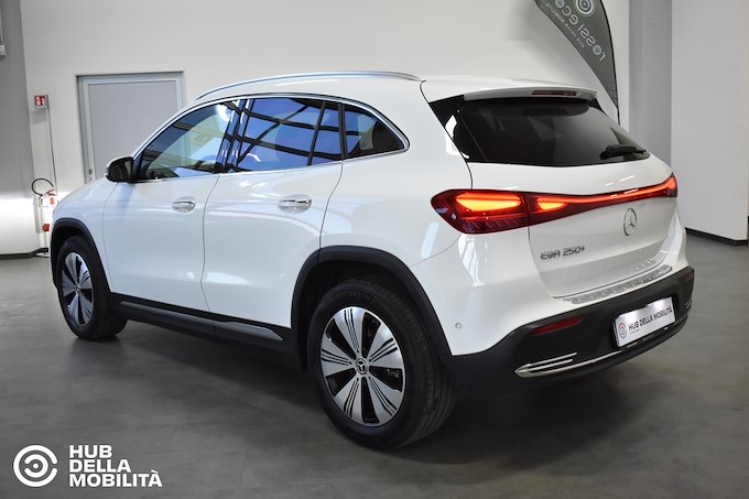 MERCEDES-BENZ EQA 250+ Progressive Advanced Plus